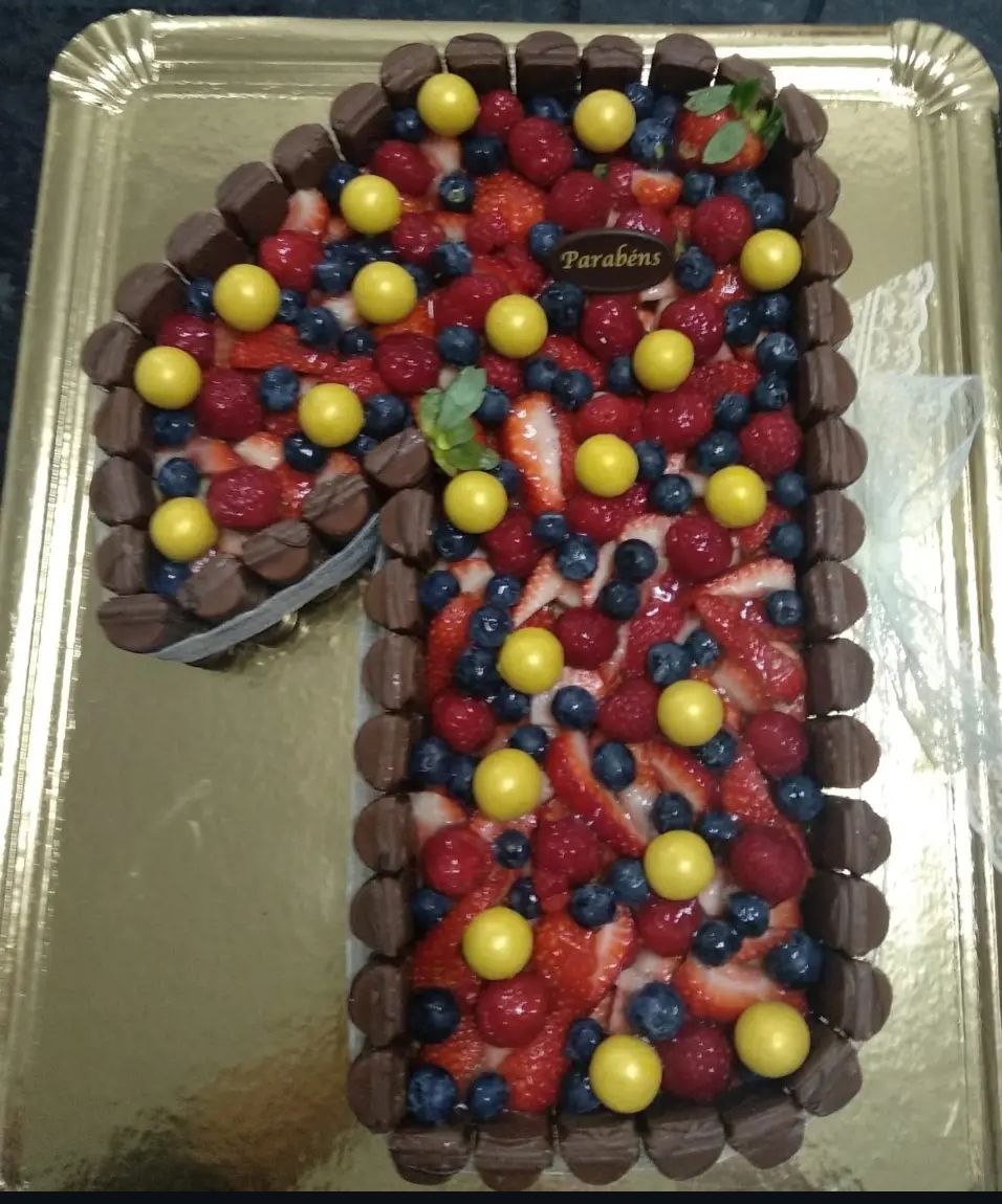 Bolo de aniversário 31